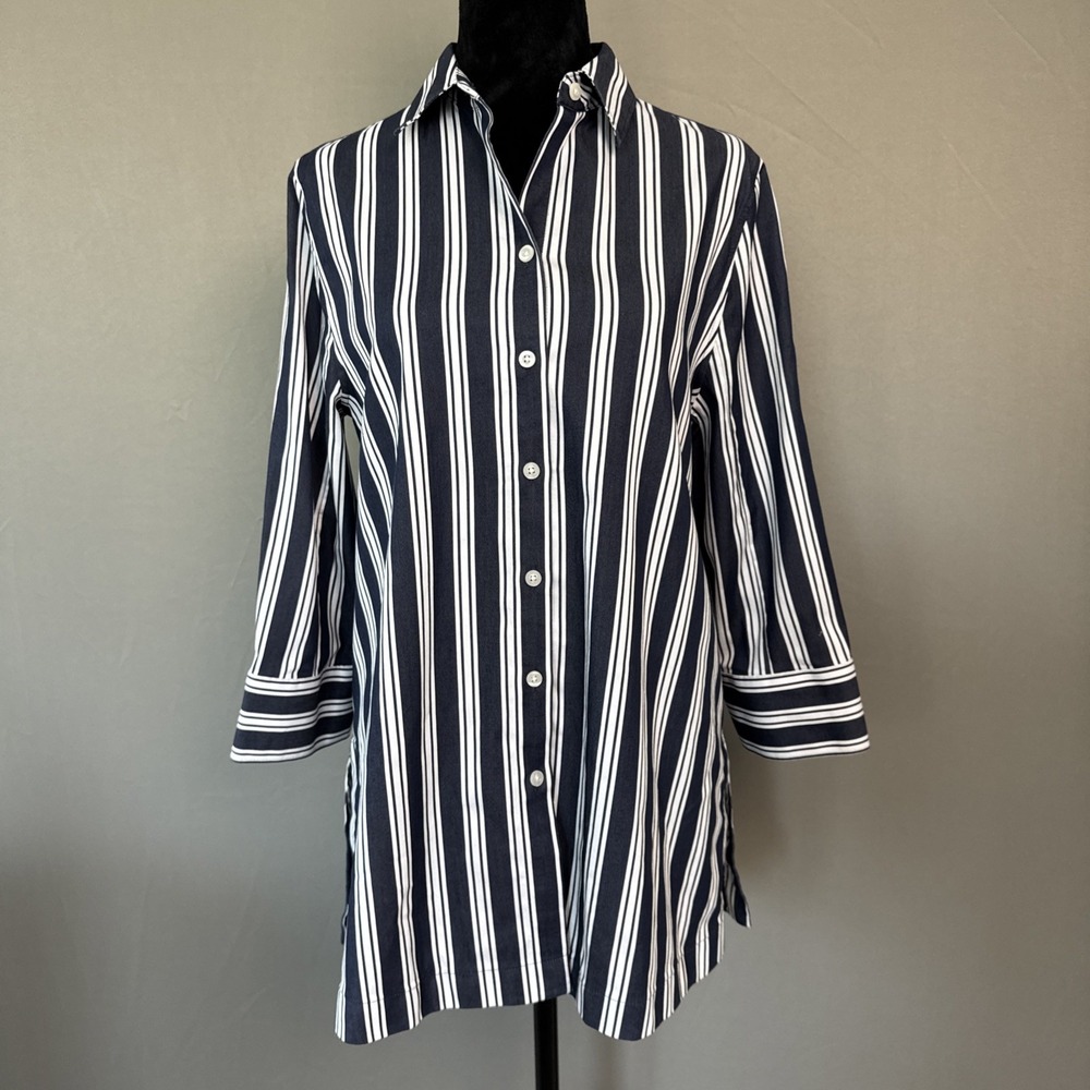Chico's Blue Striped Long Sleeve Button Blouse Size 0.5 (ladies small)